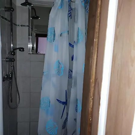 U Zastavky بيت ضيافة روكيتنسي ناد جيزيرو